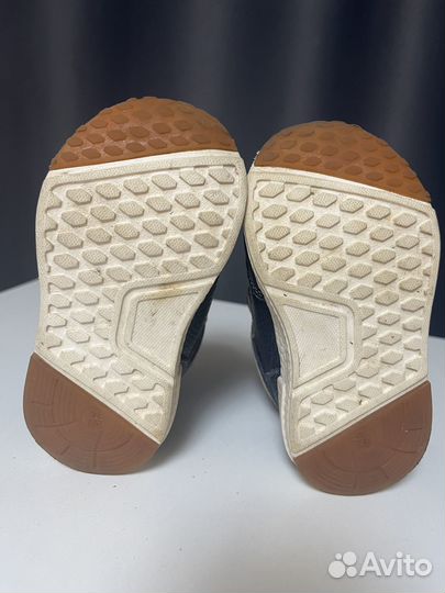 Кроссовки детские утепленные 22 р-р