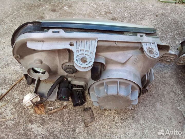 Фара hyundai santa fe