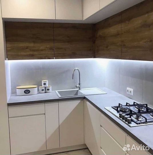 Кухонный гарнитур из массива