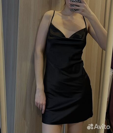 Платье stradivarius черное