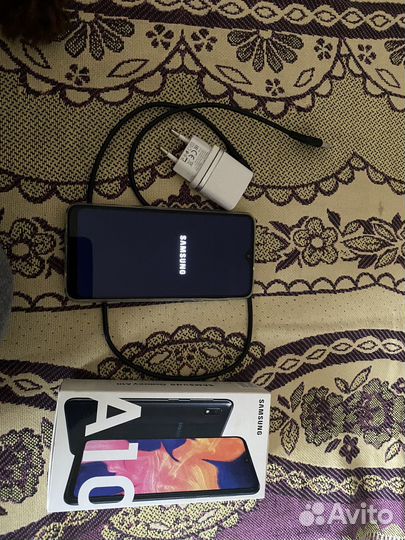 Samsung Galaxy A10, 2/32 ГБ