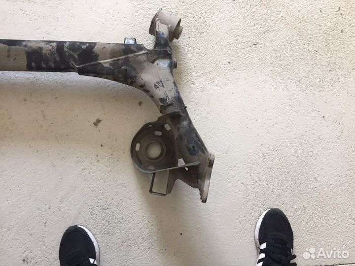 Амортизатор балка задняя skoda rapid