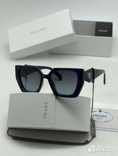 Солнцезащитные очки женские prada