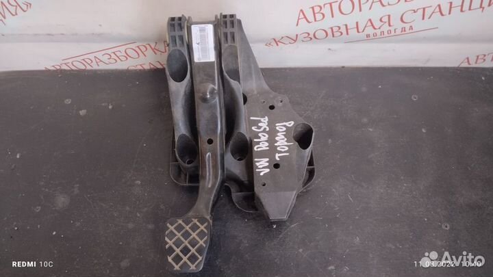 Педаль тормоза VW Polo Sedan