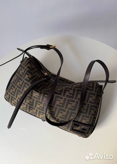 Сумка Fendi Simply Monogram