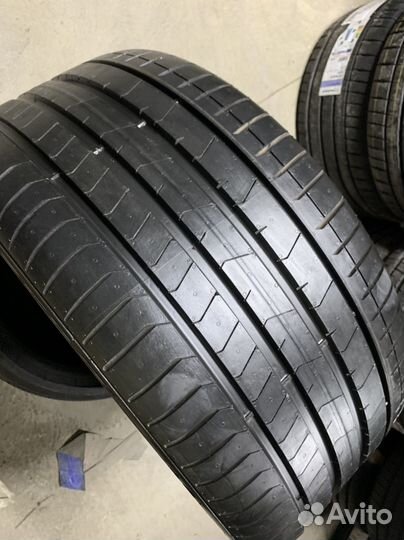 Pirelli P Zero 275/35 R20 102Y