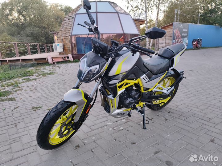 Мотоцикл Nitro 2 200