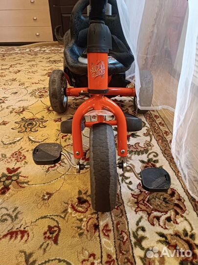 Детский трехколесный велосипед