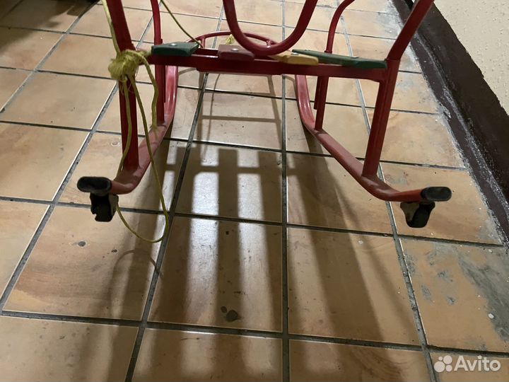 Детские санки с колесами