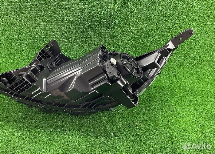 Фара правая Rio 3 15-17