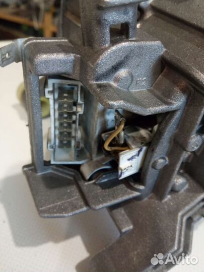 Двигататель стиральной машины Бош