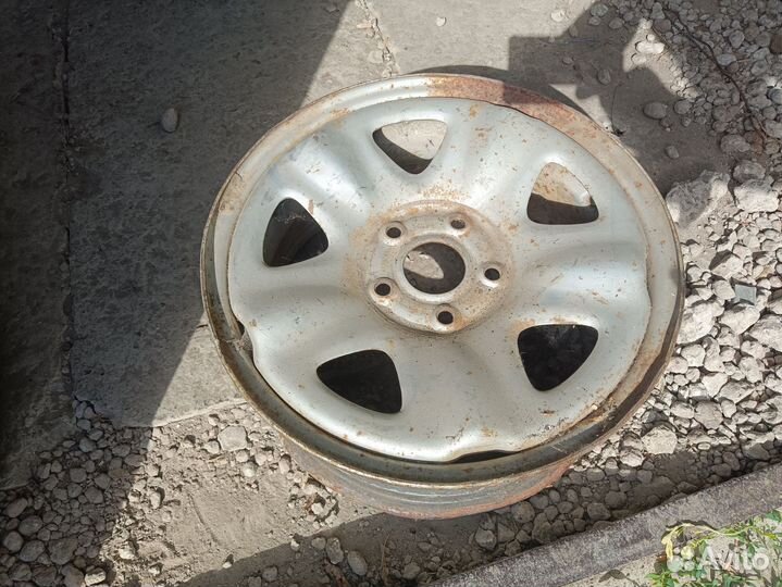 Штампованный диск на Волгу, R15, 5/108, 1 шт