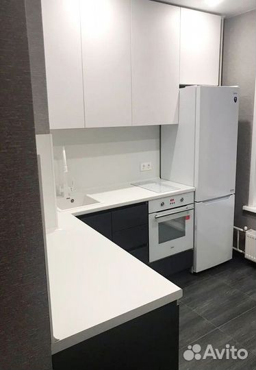 Кухонный гарнитур угловой на заказ от фабрики