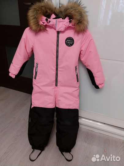 Зимний комбинезон для девочки