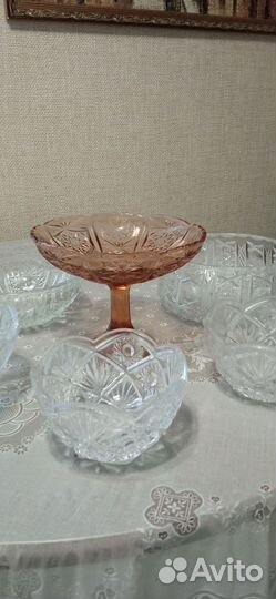 Вазы из стекла и хрусталя