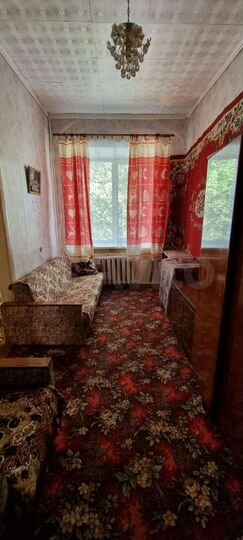 2-к. квартира, 42 м², 3/3 эт.