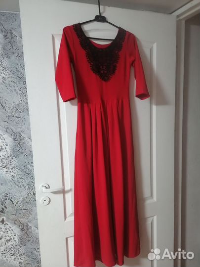 Вечернее платье