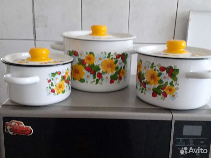 Кастрюли эмалированные