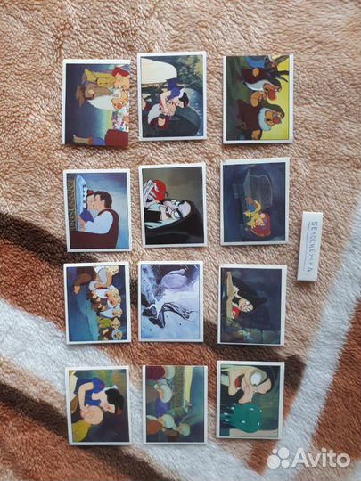 Наклейки из альбомов Panini