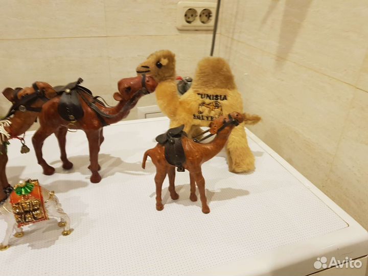 Статуэтка верблюд и лошадь