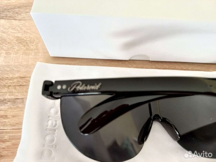 Солнцезащитные очки Polaroid юбилейная версия