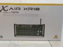 Цифровой микшер Behringer X Air XR18