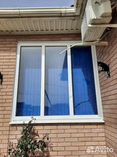 Дверь с окнами