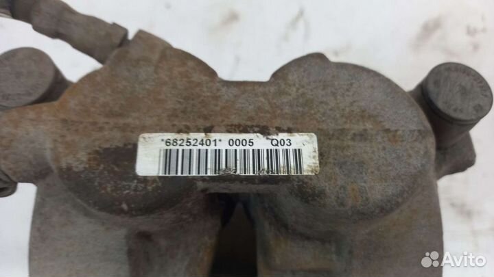 Суппорт передний левый Mercedes W251 R-class