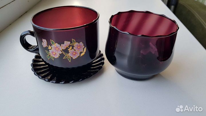 Сервиз из 13 предметов/6 чайных пар и сахарница