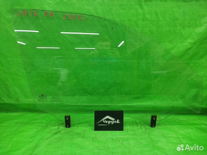 Стекло двери прав. перед. Hyundai Tucson