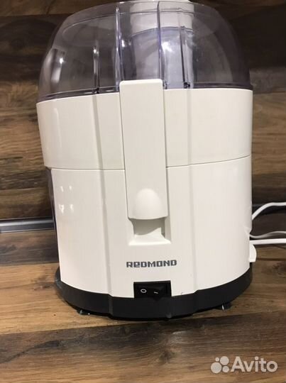 Соковыжималка Redmond RG 907