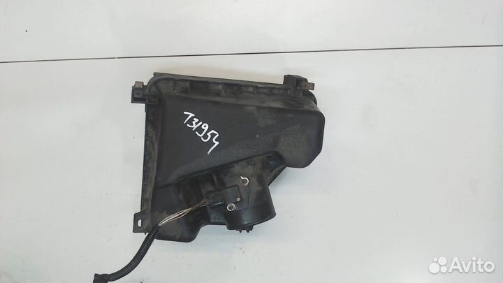 Корпус воздушного фильтра Toyota Auris E15, 2009