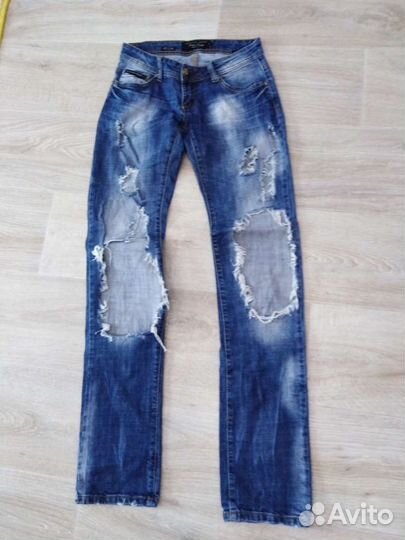 Джинсы
