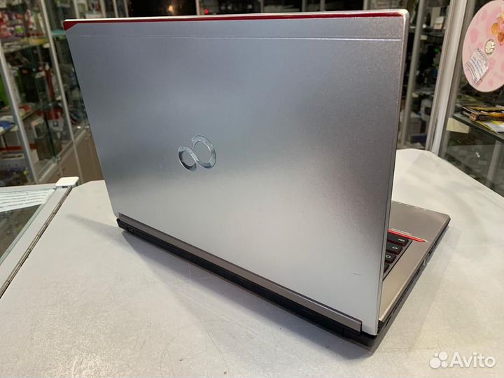 Ноутбук Fujitsu LifeBook Core i7 / 16 Gb / 1Tb SSD