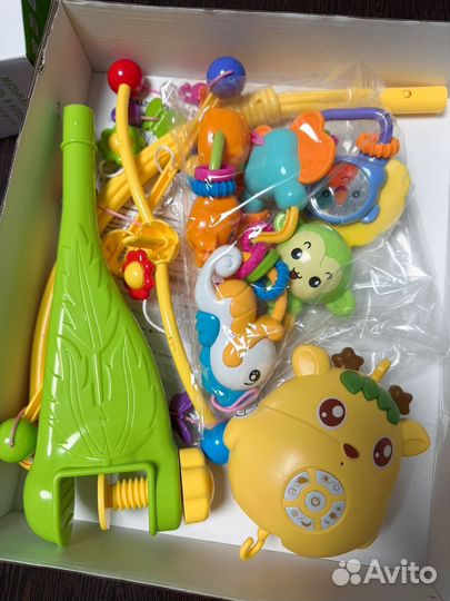 Музыкальный мобиль с подсветкой на кроватку