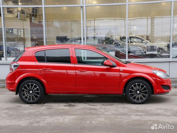 Opel Astra 1.6 МТ, 2011, 203 493 км