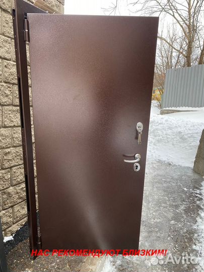 Толстая дверь входная с бесплатной установкой