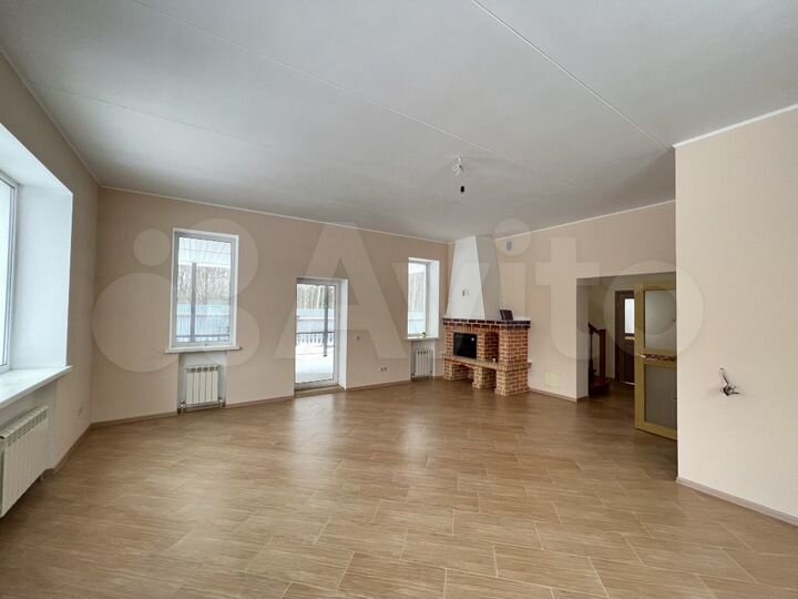 Дом 350 м² на участке 17 сот.