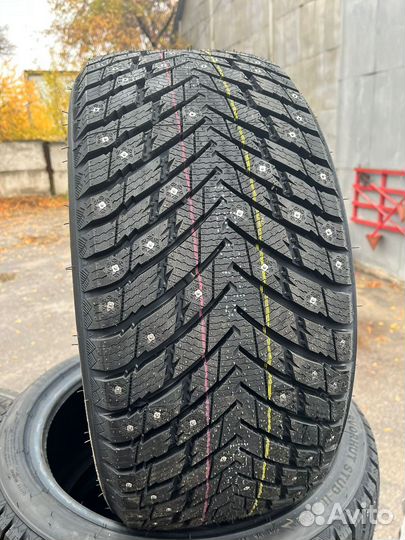 iLink Wintervorhut Stud II 245/45 R18 и 275/40 R18 102H