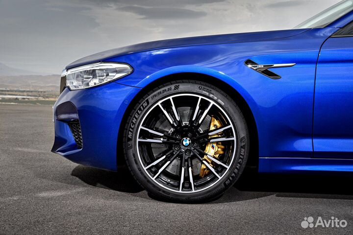 Диски R20 706 стиль на BMW M5 M6 M8