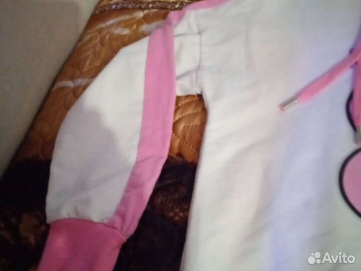 Толстовка с капюшоном