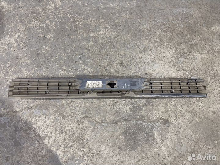 Накладка багажника нижняя Mercedes Vito W639