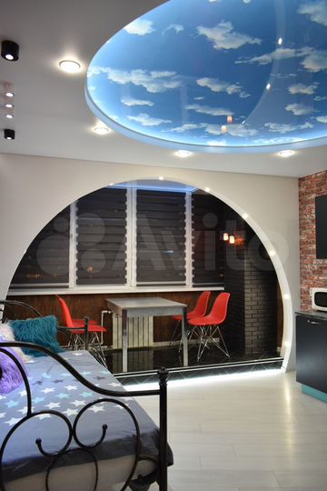 2-к. квартира, 65 м², 4/10 эт.