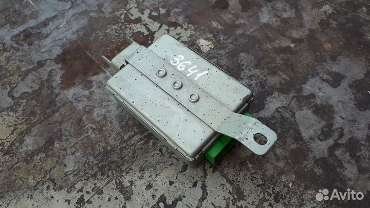 Блок управления заслонкой- Mitsubishi Lancer Cedia