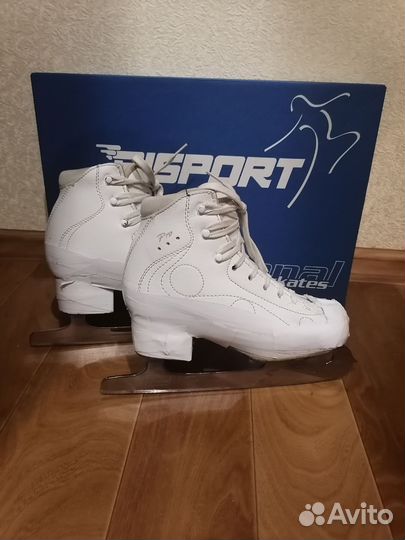Коньки для фигурного катания risport