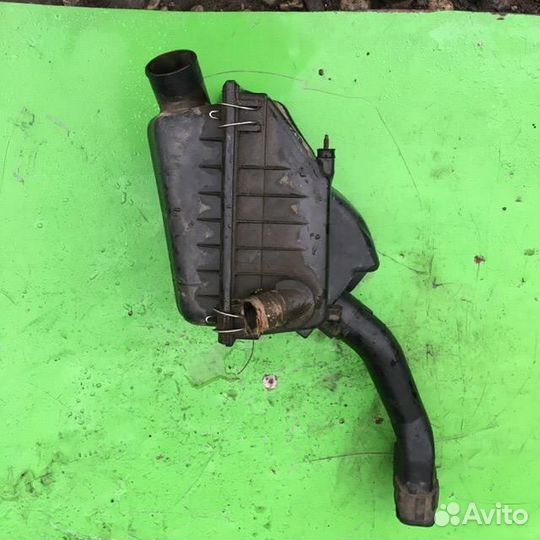 Корпус воздушного фильтра Опель Вектра А