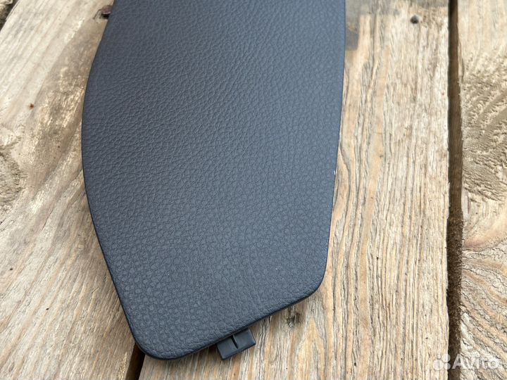 Заглушка торпедо левая Nissan Tiida C11