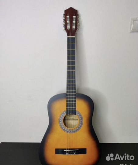 Гитара новая
