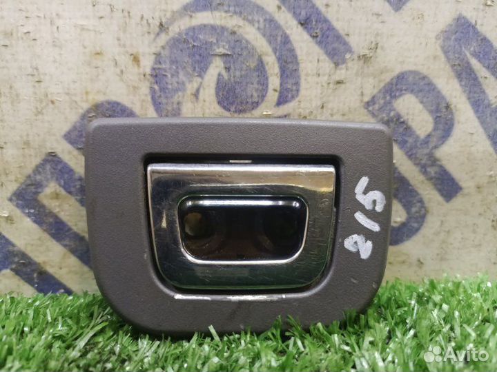 Крепление полки багажника Bmw 750I седан 4.8