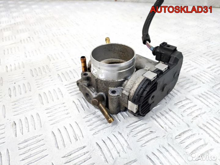 Дроссельная заслонка VWGolf 4 2.0 AZJ 06A133062Q